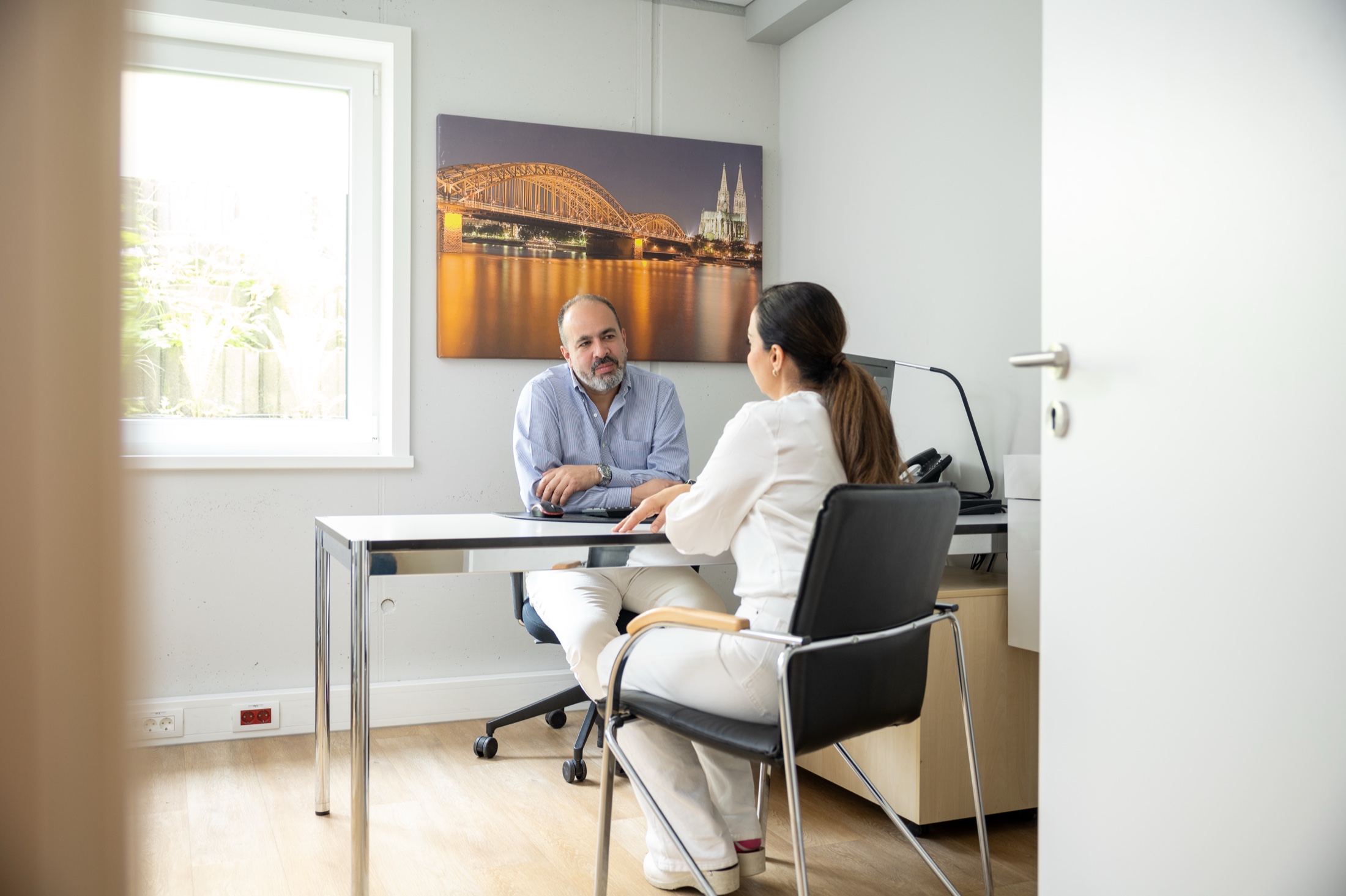 Persönliches Beratungsgespräch im Sprechzimmer